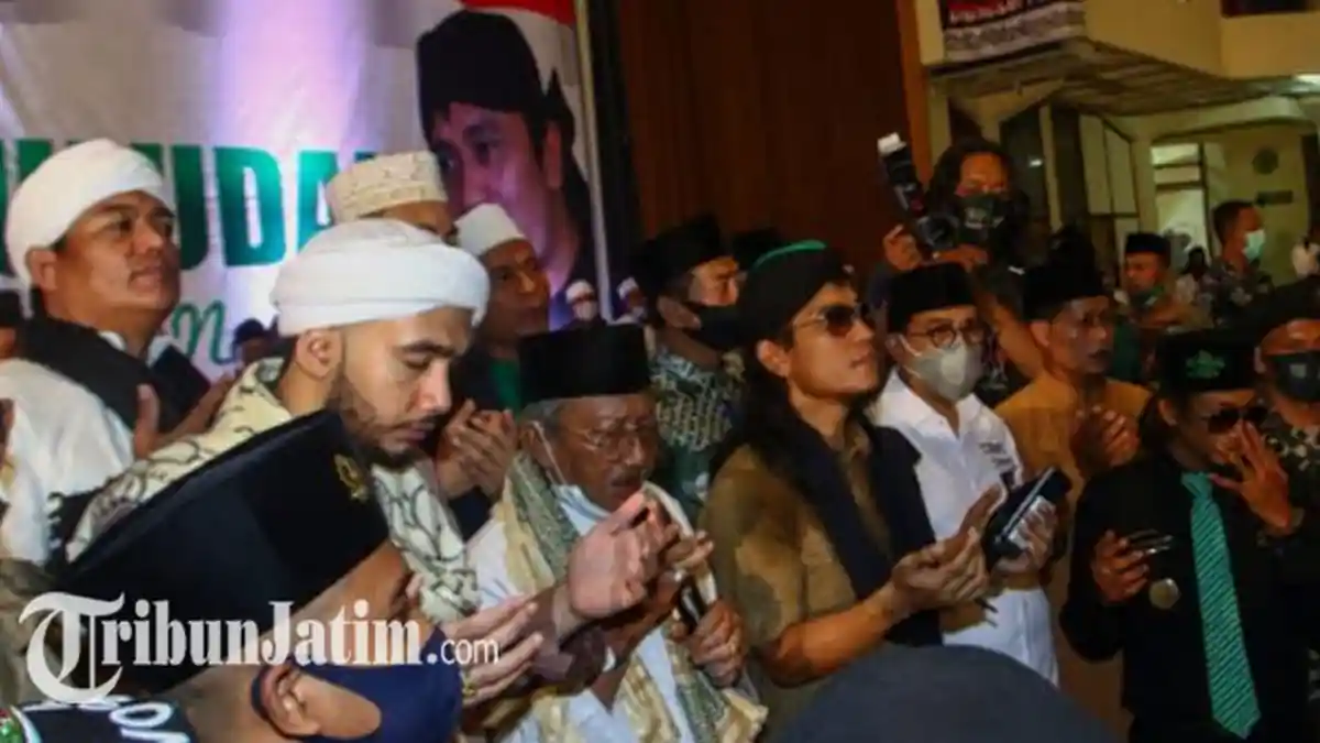 Gus Miftah Doakan MA Saat Maulid Nabi, Semoga 'Surabaya Maju Kotane Makmur Wargane' Terkabul