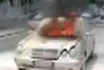 Mercedes Benz tipe E260 Terbakar 