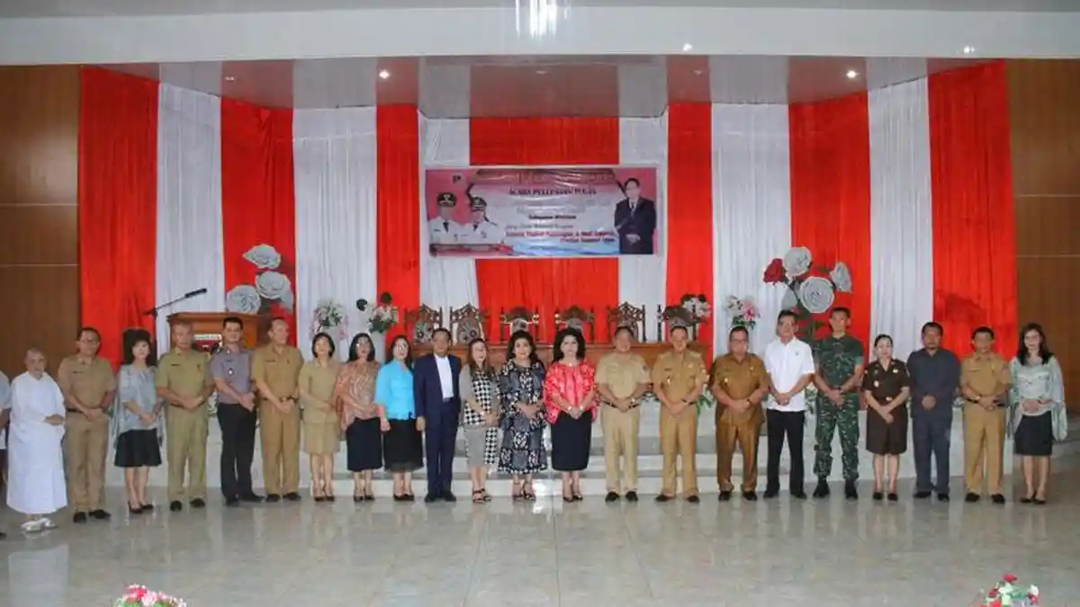 Ibadah Syukur dan Pelepasan Tugas Sekretaris Daerah Minahasa, Ini Pesan Jefrry Korengkeng