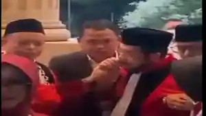 Anwar-pingsan.jpg
