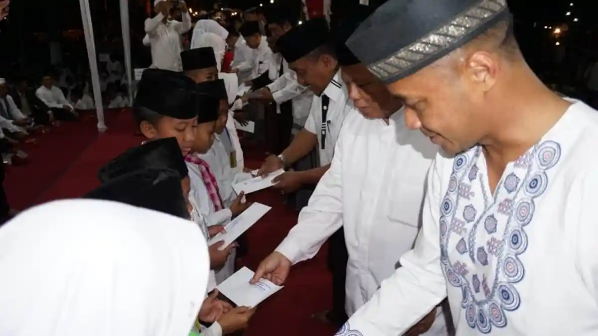 1.440 Pelita Dinyalakan dalam Peringatan Tahun Baru Islam di Magelang