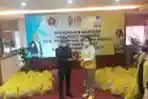 Ikatan Istri Partai Golkar Bantu Sembako PWI Peduli