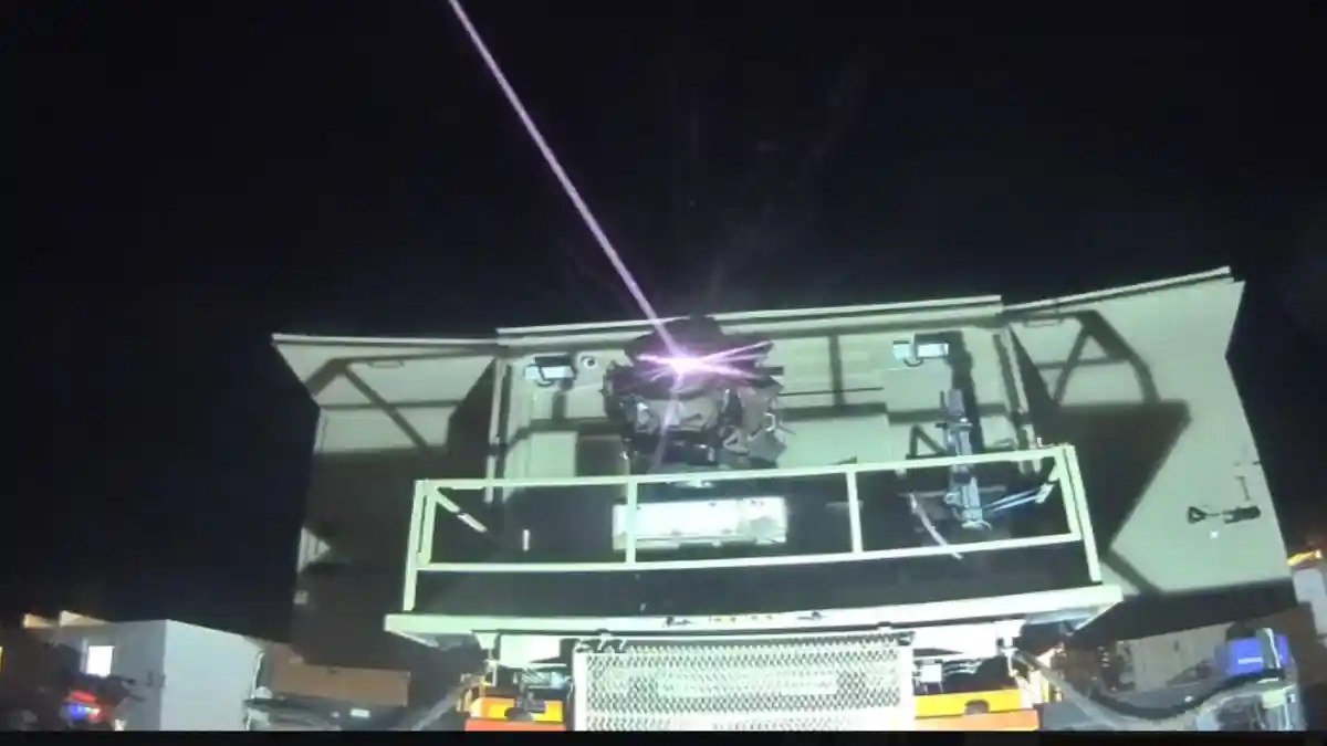 Israel Segera Operasikan Senjata Laser Iron Beam