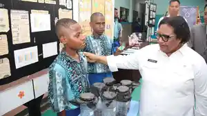 Wamendagri-Ribka-saat-menghadiri-GenIUs-Expo-2026.jpg