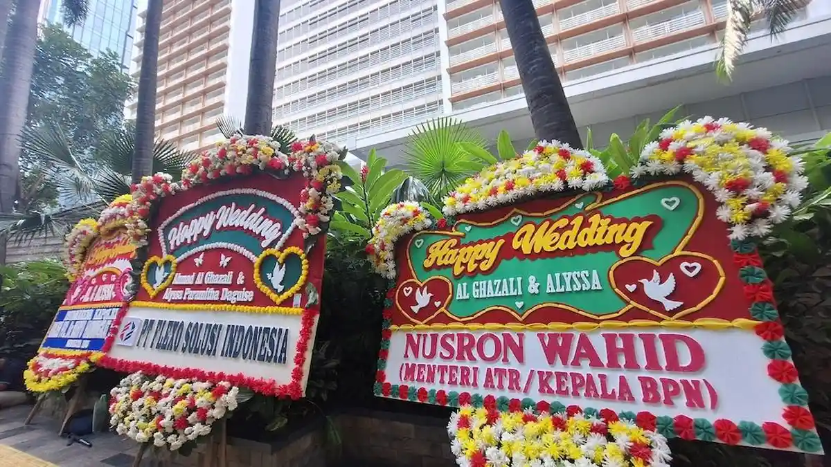 Akad Nikah Al Ghazali dan Alyssya Daguise Digelar Hari ini, Rangkaian Bunga Papan Berjajar di Hotel