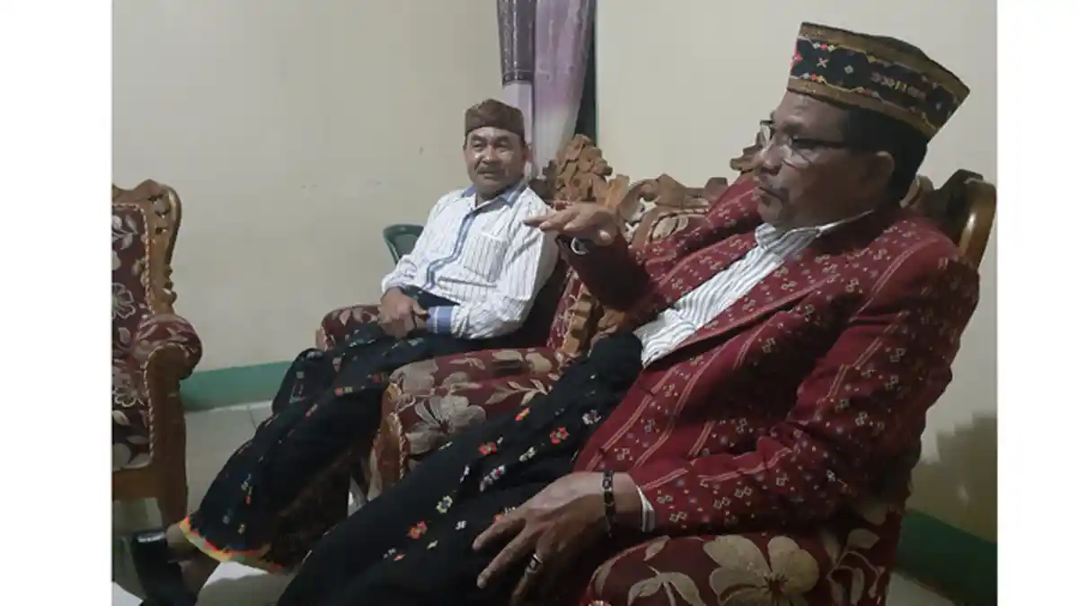 Camat Cibal Barat Lantik 2 Penjabat Desa Persiapan