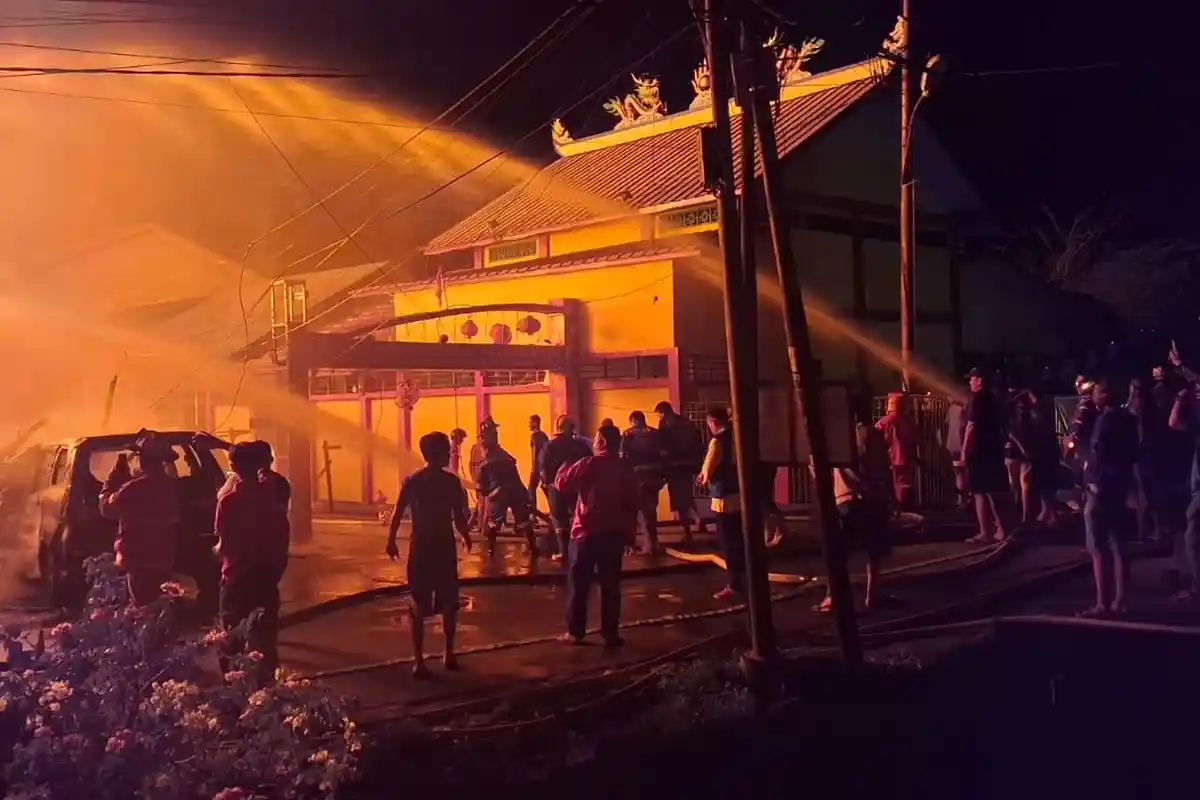 Lima Rumah Semi Permanen di Jalan Selat Sumba 2 Terbakar, Polisi Sebut tidak Ada Korban Jiwa