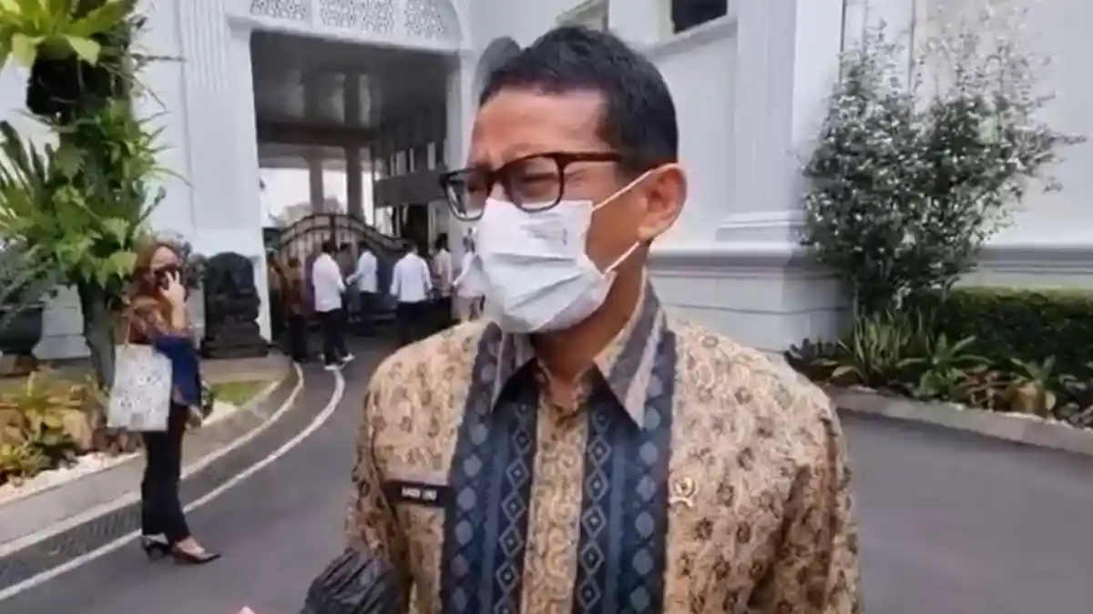 Rapat Kabinet Bahas Langkah Pemulihan Ekonomi, Sandiaga Uno: Terkendalinya Covid-19 & Prokes Ketat