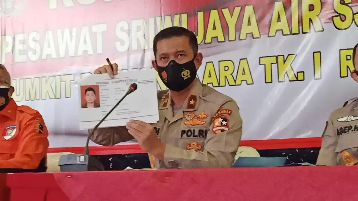 Jenazah Oki Bisma Korban Pesawat Sriwijaya Air Teridentifikasi