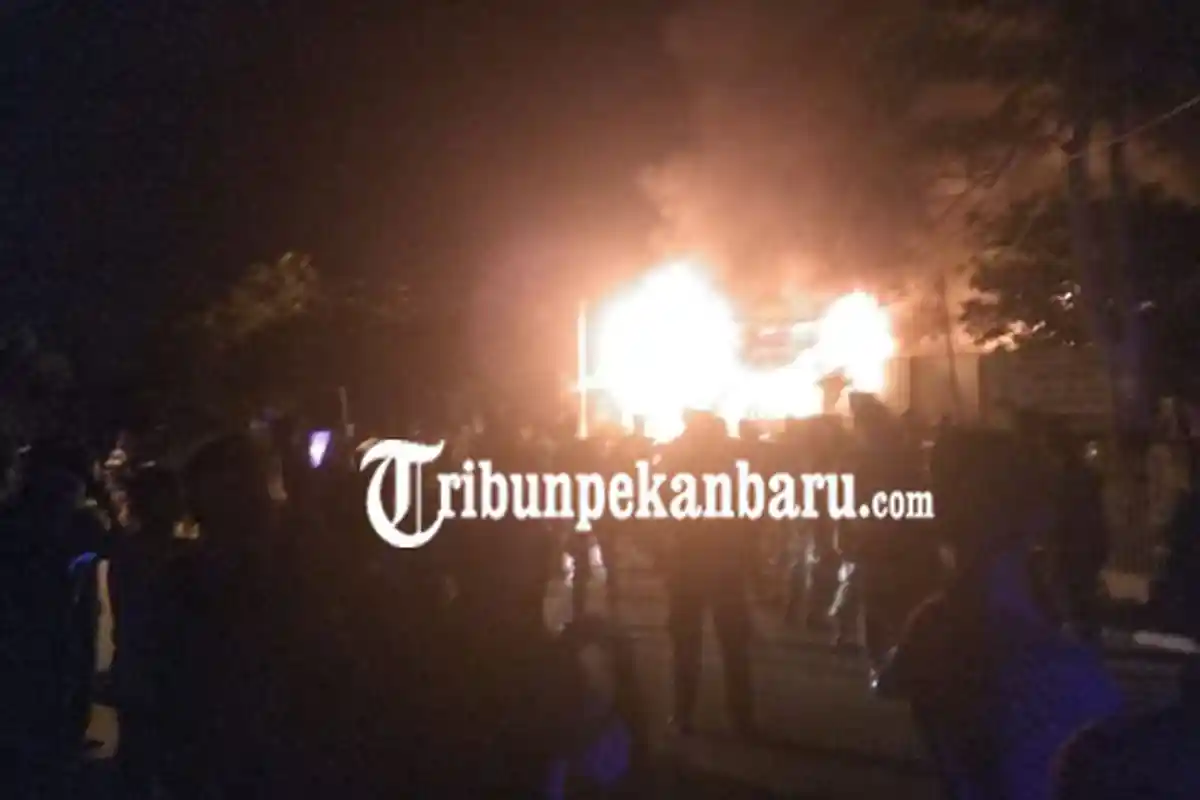 KASAT Narkoba Polres Siak TERTEMBAK dalam Kerusuhan di Rutan Kelas IIB Siak Riau Jelang Sahur Sabtu