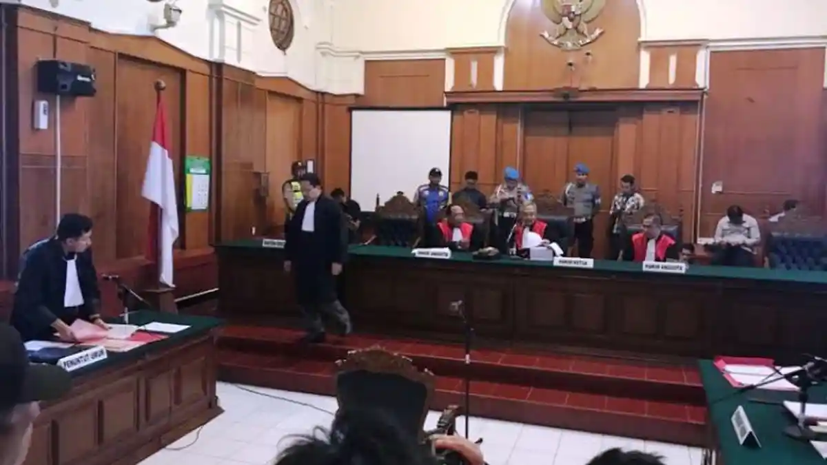 Ditahan di Mako Brimob, Sidang Alfian Tanjung di PN Surabaya Ditunda