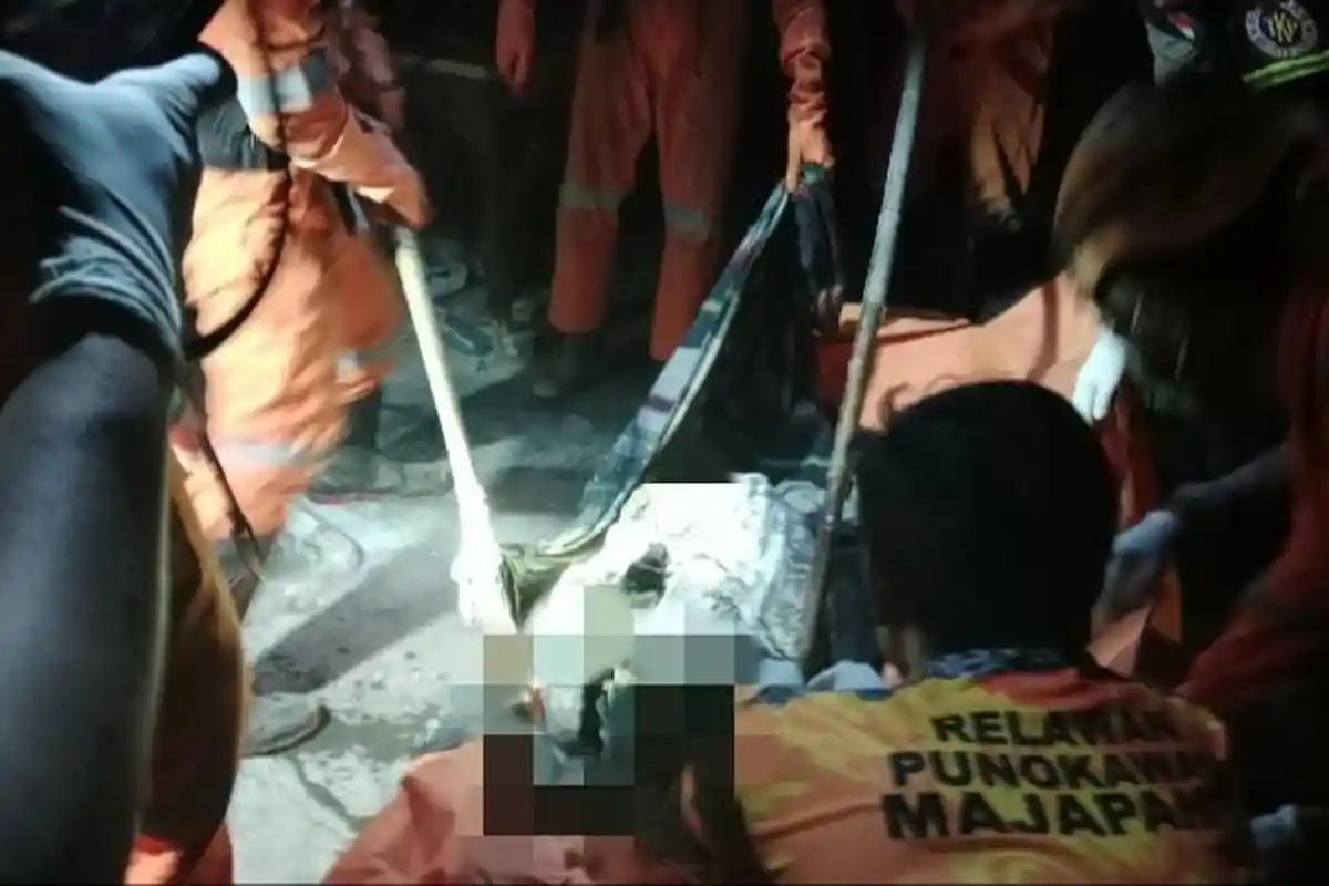 Mayat Misterius Ditemukan Dalam Sumur di Jombang, Gegerkan Warga Sumobito