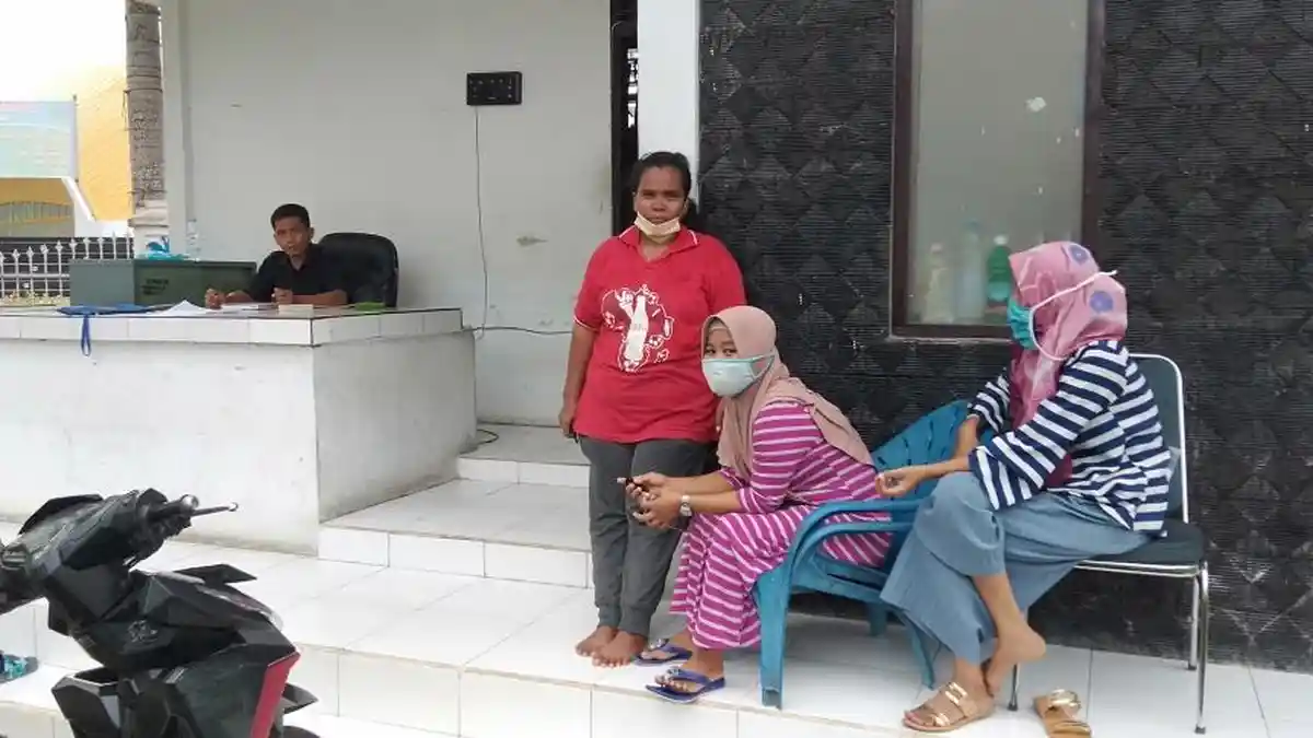 BREAKING NEWS: Istri Kades Dapat Bansos Kemensos, Warga Protes Datangi Kantor DPRD Deliserdang