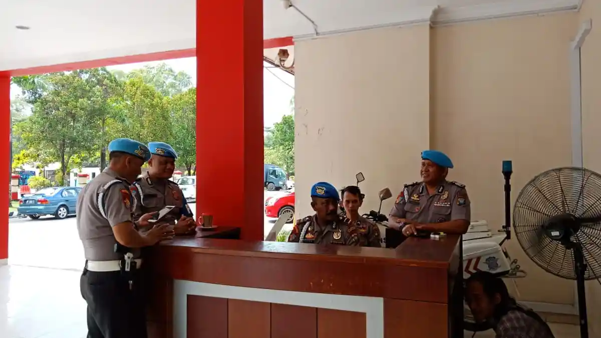 Hari Ini KPK Periksa 8 Pejabat Pemprov Kepri, Mapolresta Barelang Dijaga Ketat Provos