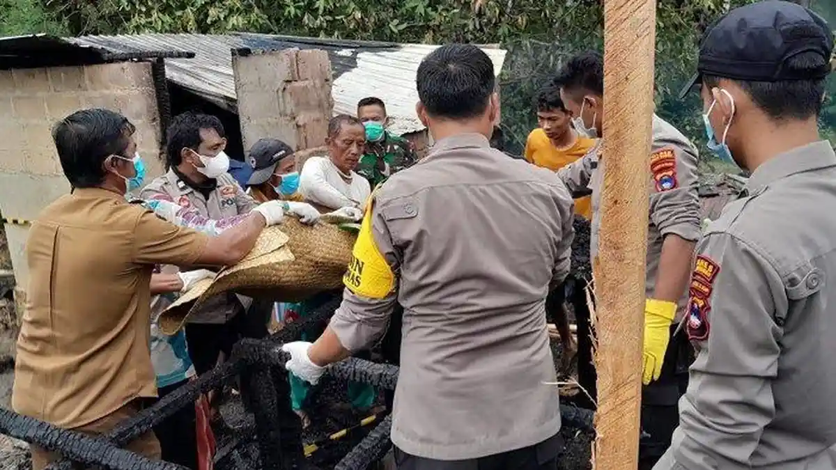 Kebakaran Rumah di Kalsel Lansia Tewas, Api Diduga Akibat Ledakan BBM Dari Dalam Kamar Korban