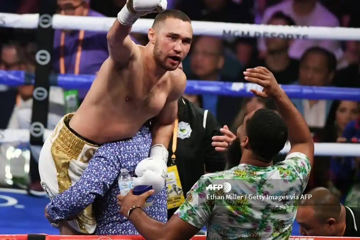 Hasil Tinju Dunia Sergey Lipinets vs Custio Clayton Jadi Penantang Hasil Errol vs Danny Garcia