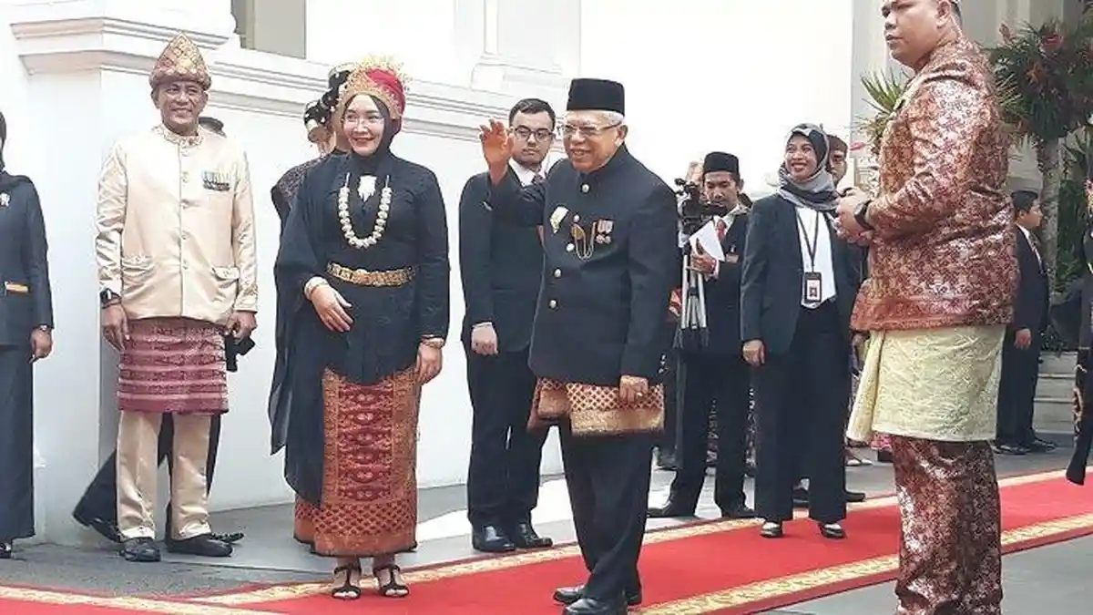 Hadiri Upacara HUT RI di Istana, Penampilan Wakil Presiden Terpilih Maruf Amin Jadi Perhatian