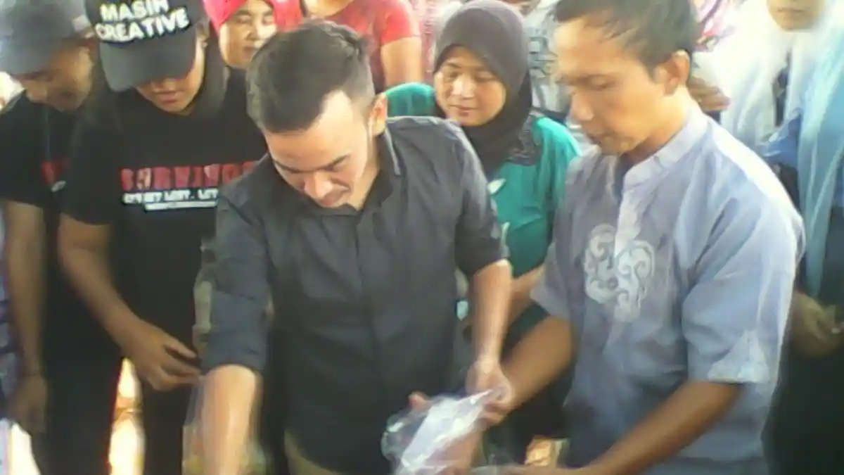 Ruben Onsu Dikawal Ketat Ziarahi Makam Olga Syahputra