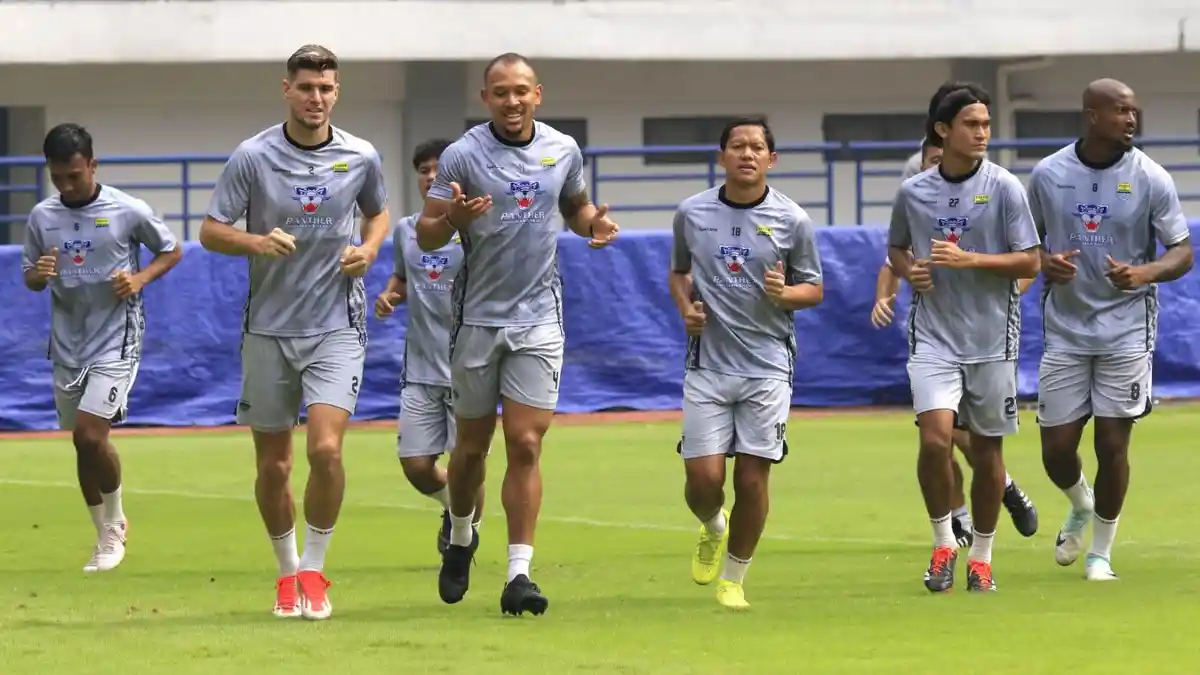 Para Pemain Persib Bandung Dilarang Bermain Bola Selama Lima Hari saat Libur Jeda Kompetisi Liga 1