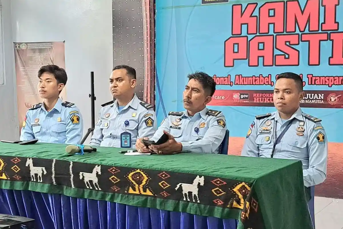 Tim Humas dan Protokoler Lapas Kalabahi Ikuti Pendalaman Materi Keprotokolan