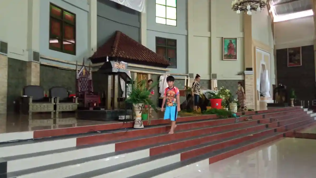 Rangkaian Hari Raya Paskah Dimulai, Berikut Penjelasan Pastor Paroki Maria Assumpta Tanjung Selor