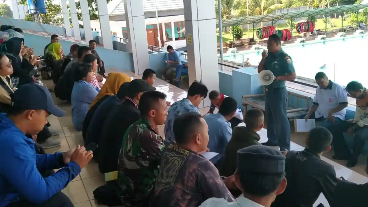 417 Peserta Ikut Kejuaraan Renang Perairan Terbuka Danlanal Cup I
