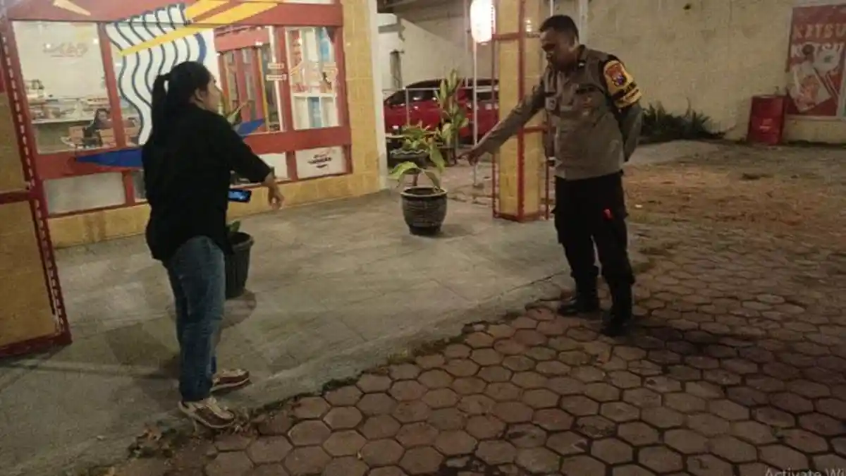 Kerja di Warung Seblak Bojonegoro, Pemuda Tuban Lompat Jendela Dikejar Pria Bawa Celurit