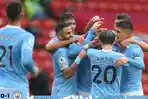 para-pemain-manchester-city-merayakan-gol.jpg
