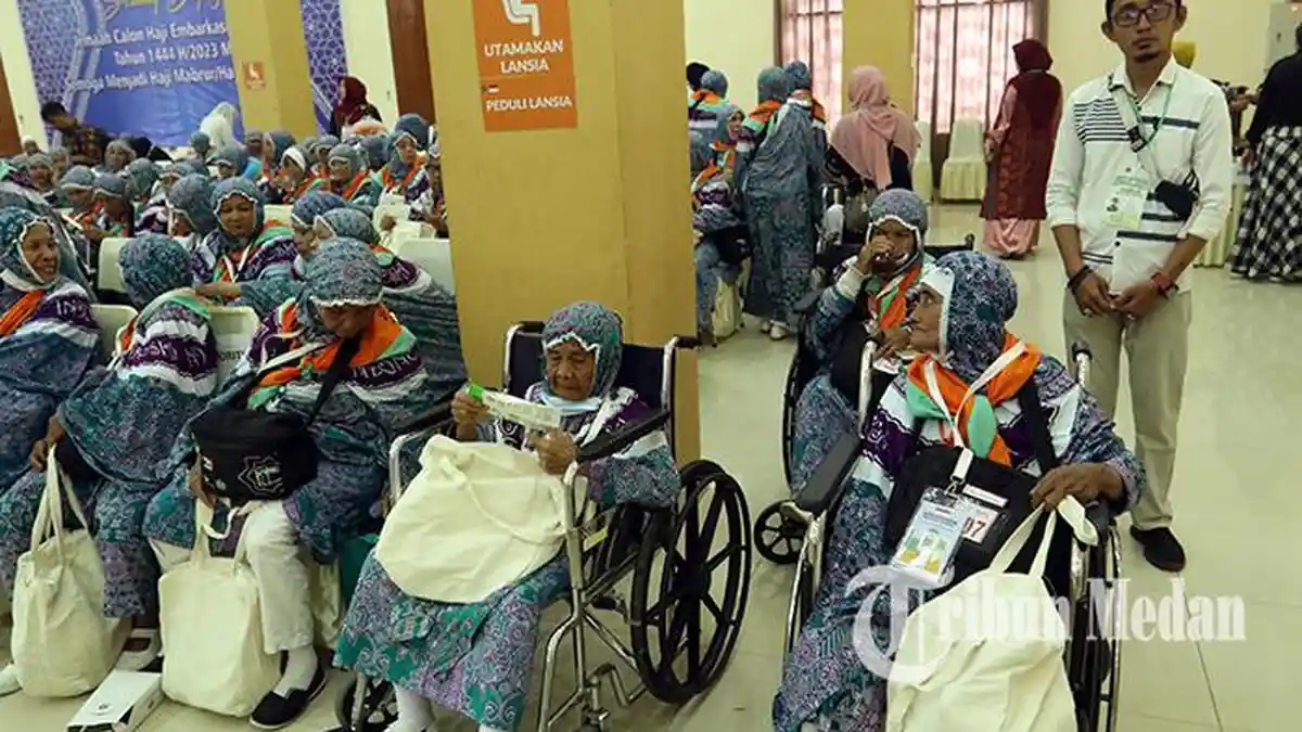 Berita Foto: Kloter Pertama Jemaah Calon Haji Asal Madina Tiba di Asrama Haji Embarkasih Medan - 23052023_KLOTER_PERTAMA_HAJI_DANIL_SIREGAR_7jpg.jpg