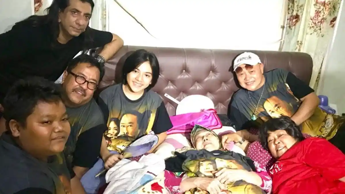 Kini Terbaring Sakit, Aminah Cendrakasih Justru Semakin Sulit Tidur Malam Seiring Bertambahnya Usia