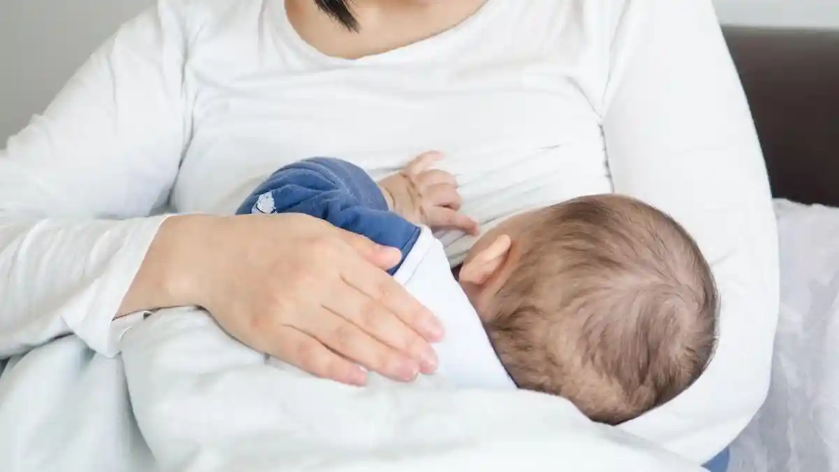 Lancarkan Proses Menyusui Kembali, Ini 5 Cara Mengatasi Milk Blister