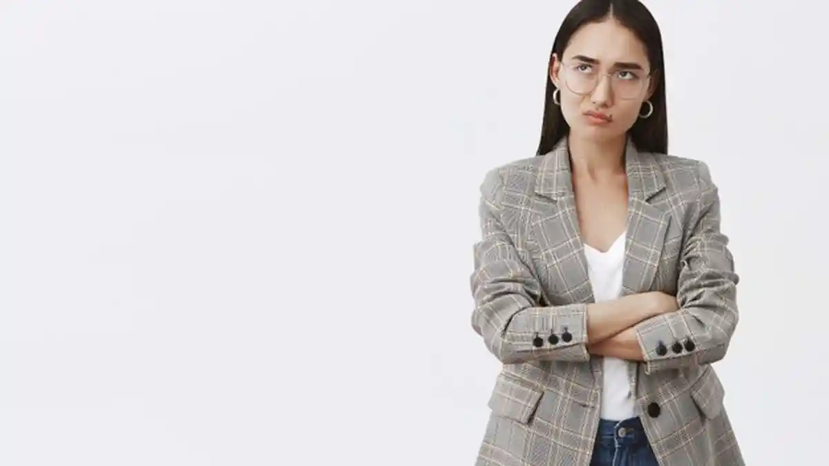 Gampang Iri, 4 Zodiak Ini Selalu Membandingkan Hidupnya dengan Orang Lain, Termasuk Taurus