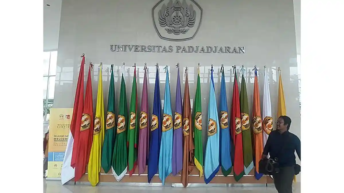 Sebulan Dilaporkan Hilang, Mahasiswi Unpad Ditemukan di Sebuah Masjid di Tarogong