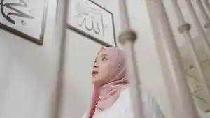 Lirik-Lagu-Subhanallah-Wabihamdihi-Nissa-Sabyan-Lengkap-Arab-Latin-dan-Artinya.jpg
