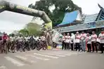 Pelepasan-peserta-Fun-Bike-dalam-rangkaian-Hari-Jadi-Ke-75-Kabupaten-HSS.jpg