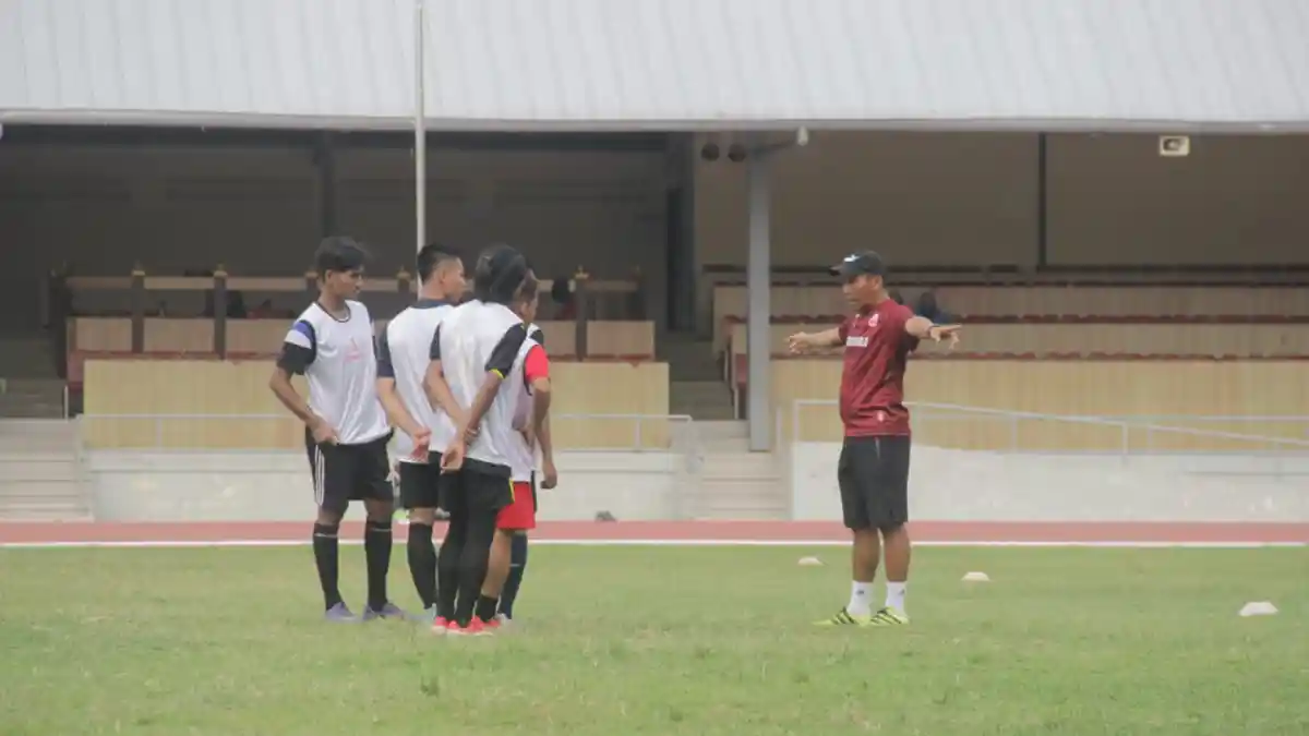 Kompetisi Libur, Asisten Pelatih Persis Solo bersyukur Bisa Dampingi Mertua yang Sakit hingga Wafat