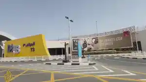 JEMAAH-UMRAH-kARAWANG-TERTAHAN-Tangkapan-layar-video.jpg