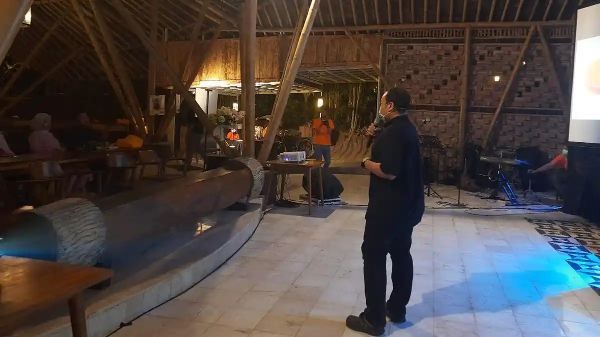 Dr Zacky Beri Edukasi Bayi Tabung Pada Pejuang Buah Hati