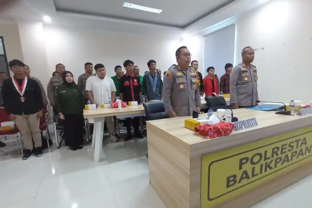 Polresta Balikpapan Diskusi Internalisasi Wawasan Kebangsaan untuk Landasan Anggota Polri