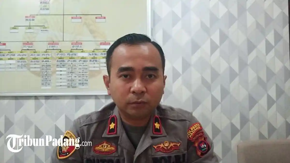 Alumni SMA 2 Bukittinggi & Unpad Lulus SIPSS, Kini Kapolsek Lubuk Begalung Kompol Harry Mariza Putra