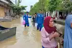 Banjir di Desa Karangligar Karawang Sudah Capai 2 Meter, Warga Dievakuasi