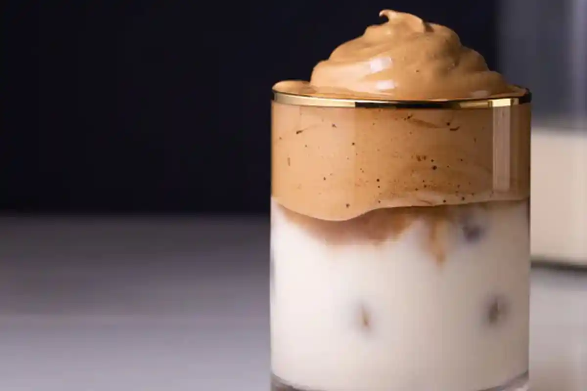 Resep dan Cara Membuat Dalgona Coffee Tanpa Mixer, Minuman Kekinian Kopi Dalgona Dibuat Cuma 3 Menit