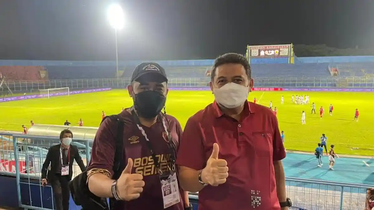 Hadir Nonton PSM di Stadion Gajayana Malang, Andi Suharmika Bakal Jadi Bendahara Golkar Makassar?