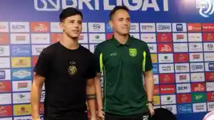 Bruno-Moreira-kiri-dan-Paul-Munster-Kanan.jpg