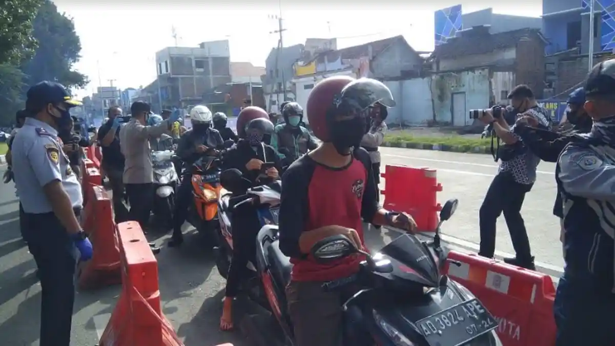 Selama PSBB Malang Raya, Dinkes Kota Malang Siapkan 20 Alat Rapid Test di Setiap Pos Check Point