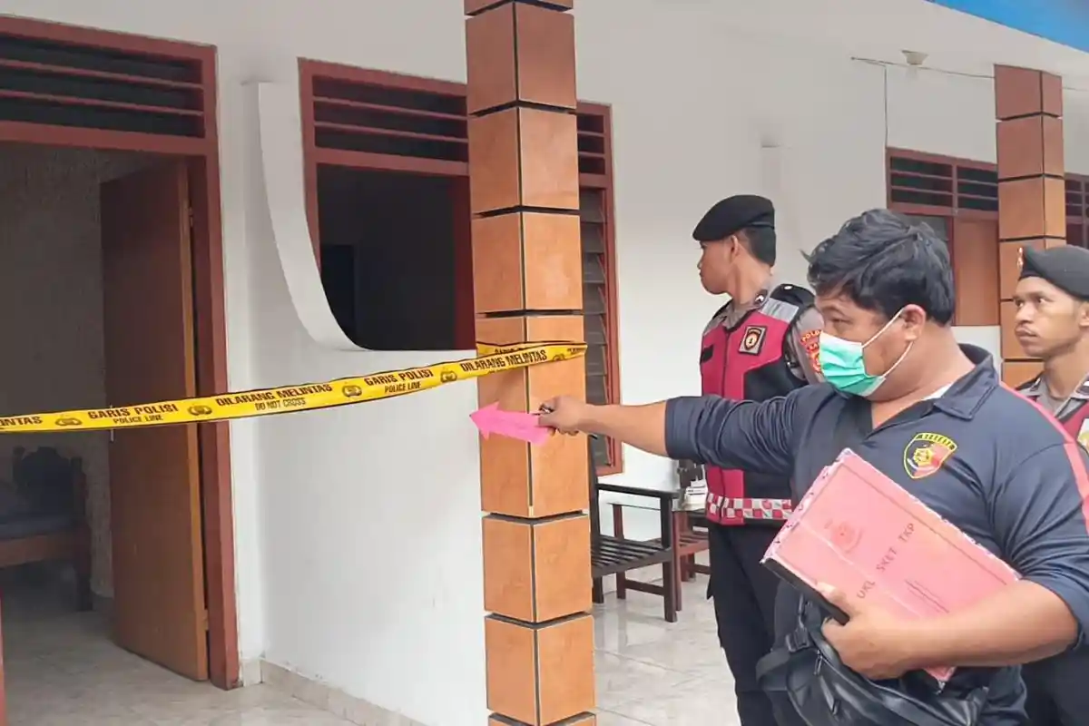 TEWAS Bersandar di Kasur, Jasad Asmi Ditemukan Teman Sekamarnya, Lalu Dilaporkan ke Polsek Seririt!