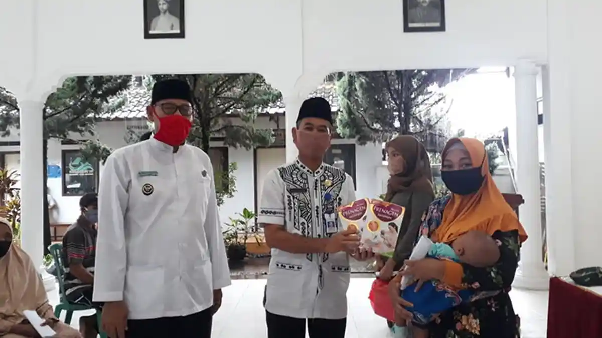 Banyuwangi Salurkan Bantuan Nutrisi ke 5.425 Ibu Hamil dan Menyusui