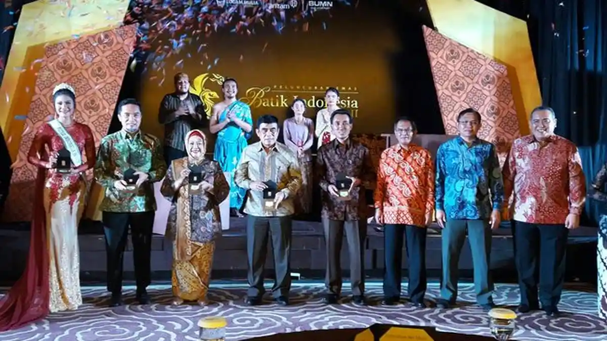 PT Antam Tbk Meluncurkan Emas batangan Batik Indonesia Seri II