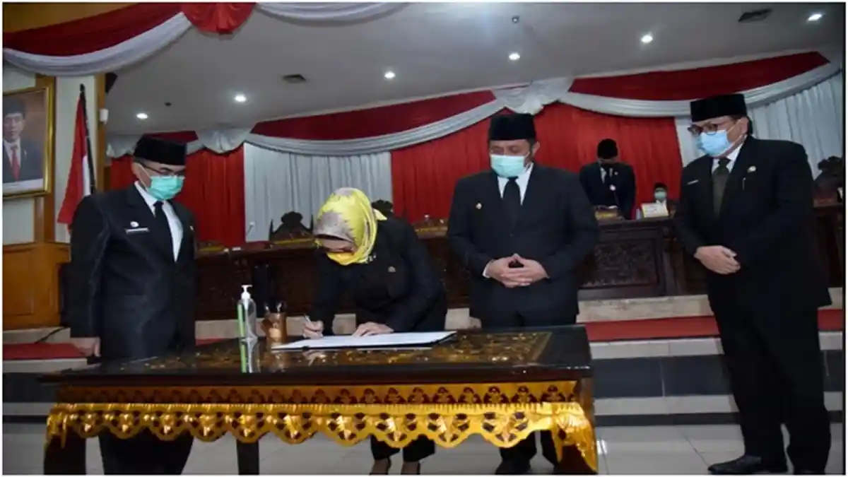 Paripurna Sahkan Perda Perubahan APBD Tahun  2020, HD Instruksikan OPD Percepat Realisasi Anggaran