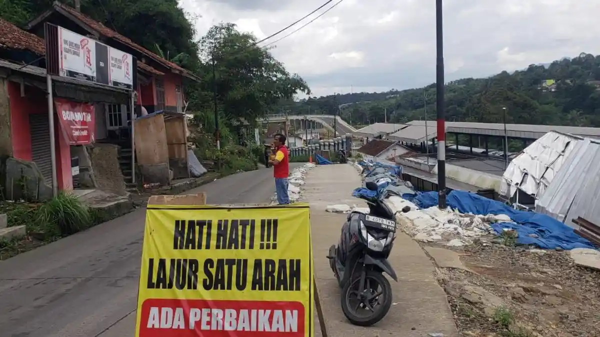 Perbaikan Longsoran di Stasiun Maseng Bogor Molor, Warga Sebut Kontraktor Proyek Pulang 
